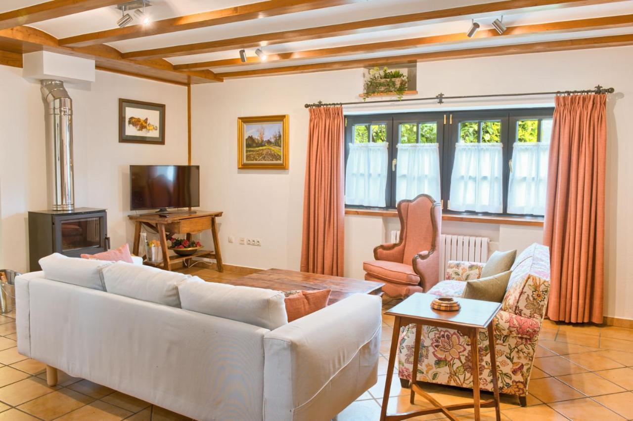 Casas Rurales El Llugaron Miravalles エクステリア 写真