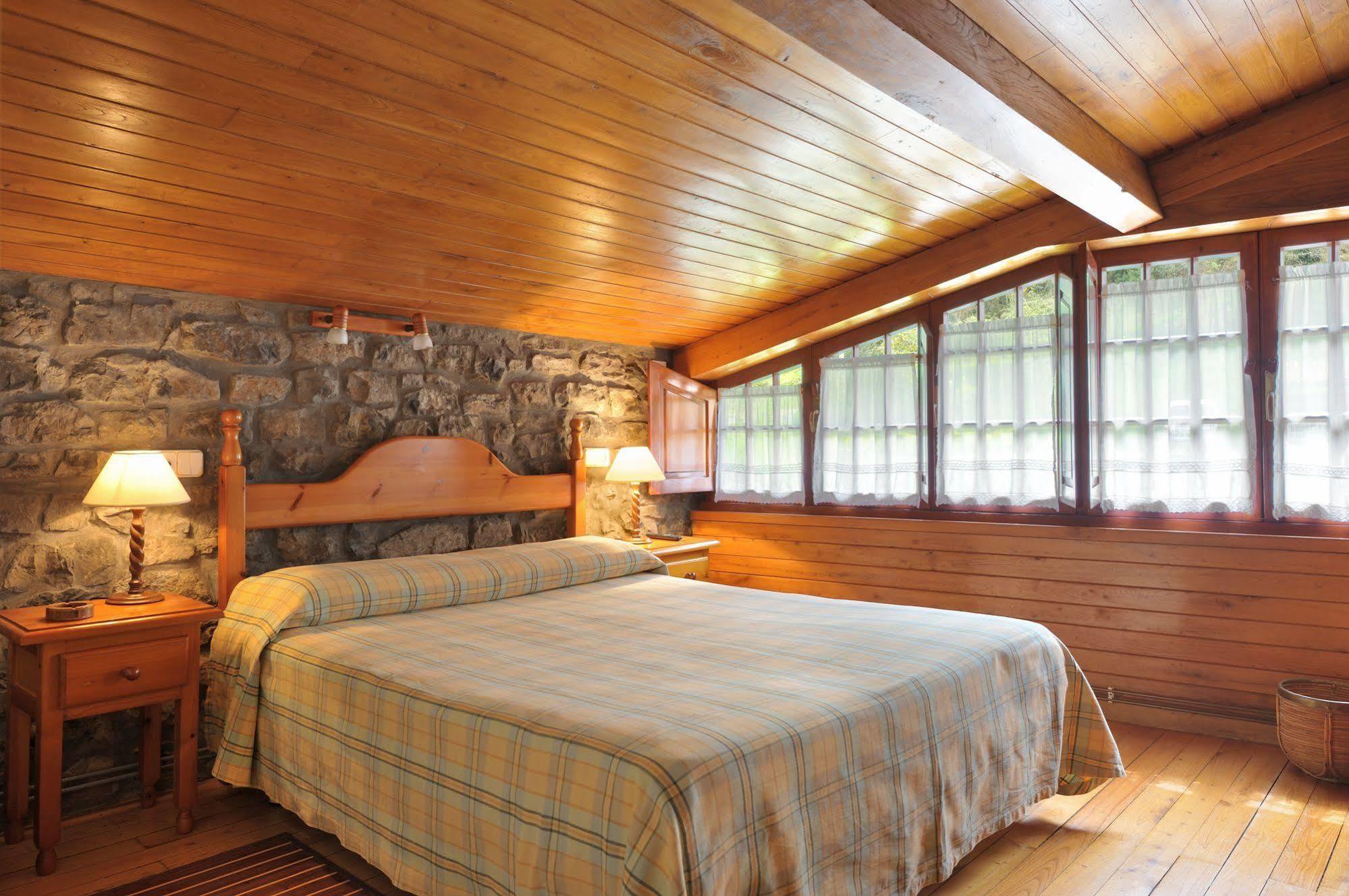 Casas Rurales El Llugaron Miravalles エクステリア 写真